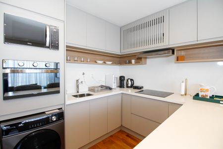 Apartamento à venda com 85m², 2 quartos e 1 vaga Apartamento à venda com 85m², 2 quartos e 1 vagaSala e Cozinha