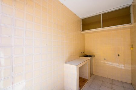 Casa à venda com 131m², 2 quartos e 4 vagas Casa à venda com 131m², 2 quartos e 4 vagasÁrea de serviço