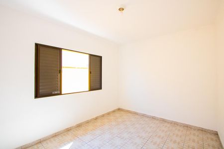 Casa à venda com 131m², 2 quartos e 4 vagas Casa à venda com 131m², 2 quartos e 4 vagasQuarto 2