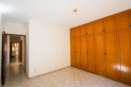 Casa à venda com 131m², 2 quartos e 4 vagas Casa à venda com 131m², 2 quartos e 4 vagasQuarto 1