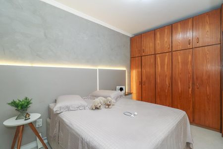 Apartamento à venda com 219m², 4 quartos e 4 vagasQuarto 2