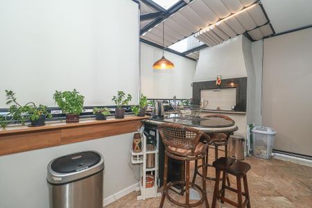 Apartamento à venda com 219m², 4 quartos e 4 vagasCozinha 2 