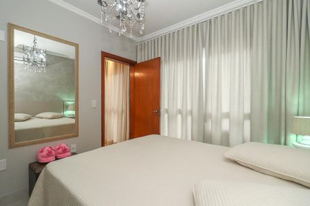 Apartamento à venda com 219m², 4 quartos e 4 vagasQuarto 3  