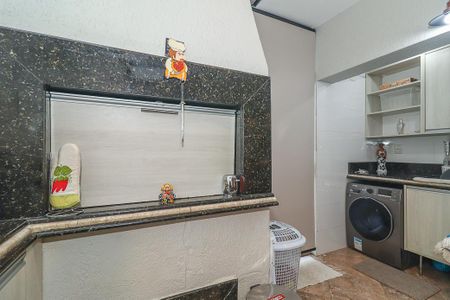 Apartamento à venda com 219m², 4 quartos e 4 vagasCozinha 2 