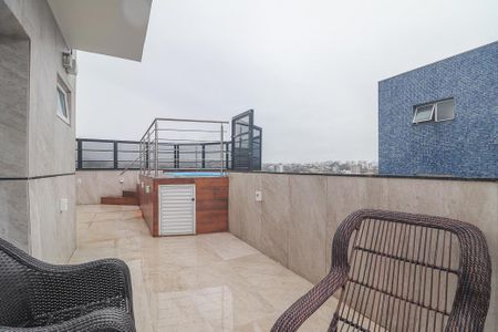 Apartamento à venda com 219m², 4 quartos e 4 vagasTerraço