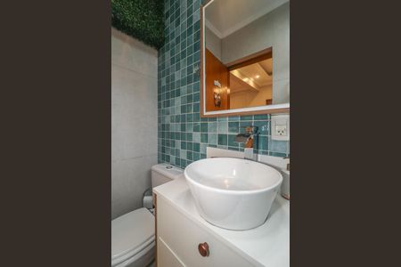 Apartamento à venda com 219m², 4 quartos e 4 vagasBanheiro Social 2