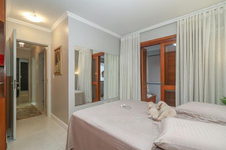 Apartamento à venda com 219m², 4 quartos e 4 vagasQuarto 2