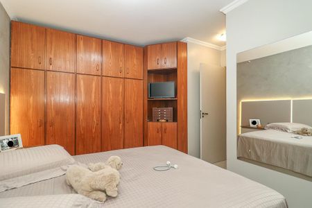 Apartamento à venda com 219m², 4 quartos e 4 vagasQuarto 2