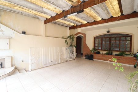 Casa à venda com 177m², 2 quartos e 1 vagaGaragem