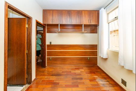 Apartamento à venda com 137m², 3 quartos e 2 vagas Apartamento à venda com 137m², 3 quartos e 2 vagasSuíte