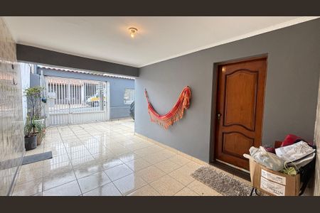 Casa à venda com 209m², 4 quartos e 3 vagas Casa à venda com 209m², 4 quartos e 3 vagasGaragem