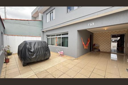 Casa à venda com 209m², 4 quartos e 3 vagas Casa à venda com 209m², 4 quartos e 3 vagasGaragem