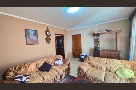 Casa à venda com 209m², 4 quartos e 3 vagas Casa à venda com 209m², 4 quartos e 3 vagasSala