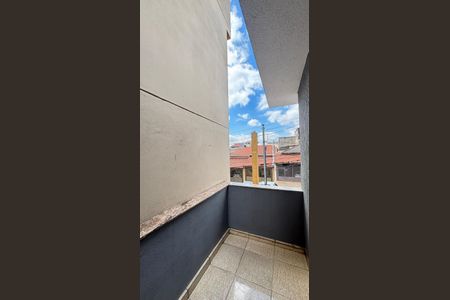 Casa à venda com 209m², 4 quartos e 3 vagas Casa à venda com 209m², 4 quartos e 3 vagasVaranda do Quarto 2