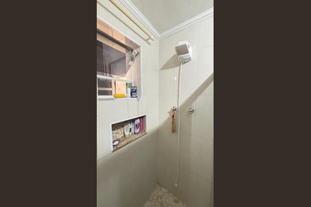 Casa à venda com 209m², 4 quartos e 3 vagas Casa à venda com 209m², 4 quartos e 3 vagasBanheiro Social