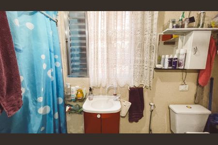 Casa à venda com 140m², 4 quartos e 2 vagas Casa à venda com 140m², 4 quartos e 2 vagasBanheiro da Suíte