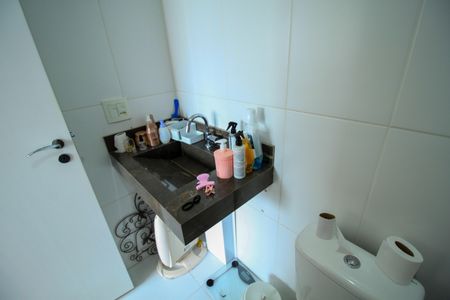 Apartamento à venda com 71m², 3 quartos e 1 vaga Apartamento à venda com 71m², 3 quartos e 1 vagaBanheiro Suíte