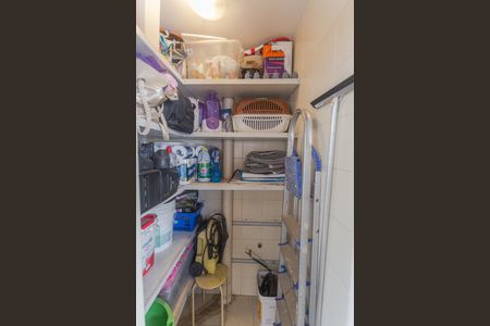 Apartamento à venda com 225m², 3 quartos e 4 vagas Apartamento à venda com 225m², 3 quartos e 4 vagasÁrea de Serviço