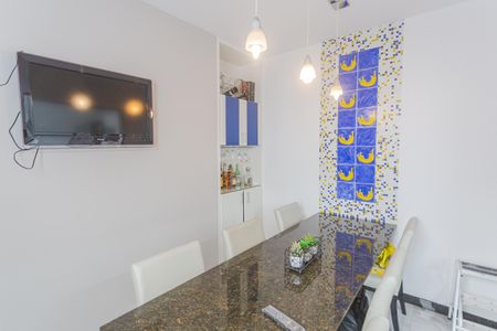 Apartamento à venda com 225m², 3 quartos e 4 vagas Apartamento à venda com 225m², 3 quartos e 4 vagasCopa