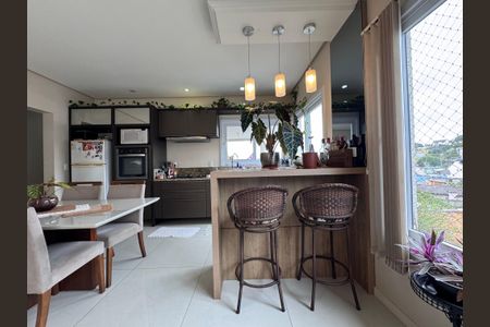 Casa à venda com 187m², 3 quartos e 2 vagas Casa à venda com 187m², 3 quartos e 2 vagasCozinha