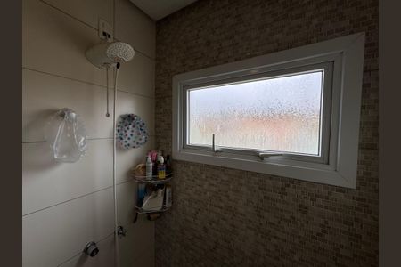 Casa à venda com 187m², 3 quartos e 2 vagas Casa à venda com 187m², 3 quartos e 2 vagasBanheiro da Suíte