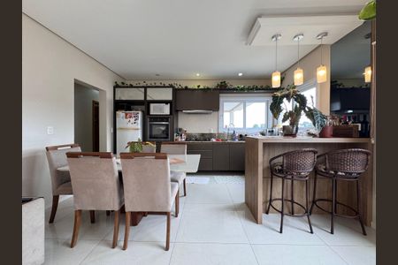 Casa à venda com 187m², 3 quartos e 2 vagas Casa à venda com 187m², 3 quartos e 2 vagasCozinha