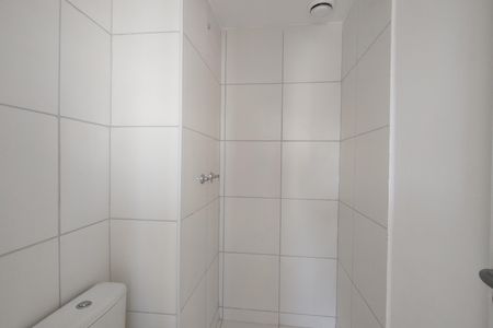 Apartamento à venda com 42m², 2 quartos e 1 vaga Apartamento à venda com 42m², 2 quartos e 1 vagaBanheiro Social