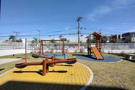 Apartamento à venda com 42m², 2 quartos e 1 vaga Apartamento à venda com 42m², 2 quartos e 1 vagaÁrea comum - Playground