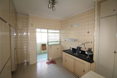 Apartamento à venda com 120m², 2 quartos e 1 vagaCozinha