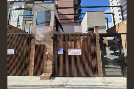 Apartamento à venda com 52m², 2 quartos e 1 vaga Apartamento à venda com 52m², 2 quartos e 1 vagaFachada