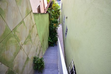 Casa à venda com 125m², 3 quartos e 2 vagasLateral