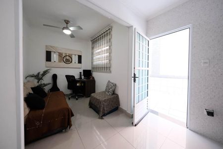 Casa à venda com 250m², 4 quartos e 4 vagasEscritório