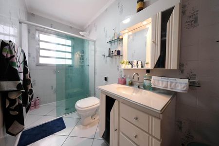 Casa à venda com 250m², 4 quartos e 4 vagasBanheiro 1