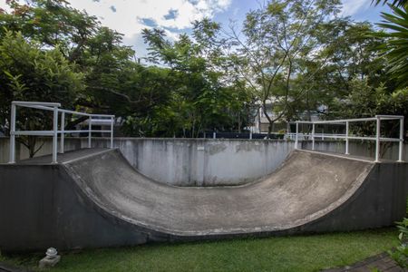 Apartamento à venda com 181m², 3 quartos e 2 vagas Apartamento à venda com 181m², 3 quartos e 2 vagasÁrea externa