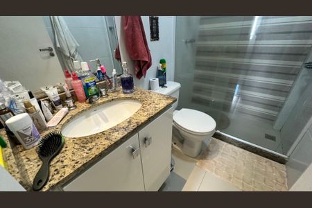 Apartamento à venda com 181m², 3 quartos e 2 vagas Apartamento à venda com 181m², 3 quartos e 2 vagasBanheiro da Suíte