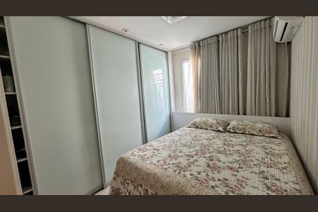 Apartamento à venda com 181m², 3 quartos e 2 vagas Apartamento à venda com 181m², 3 quartos e 2 vagasSuíte