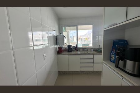Apartamento à venda com 181m², 3 quartos e 2 vagas Apartamento à venda com 181m², 3 quartos e 2 vagasCozinha