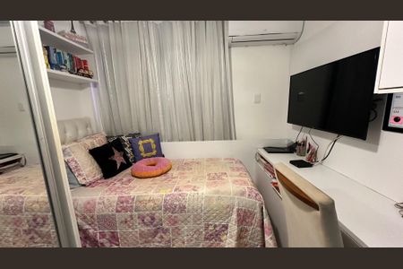 Apartamento à venda com 181m², 3 quartos e 2 vagas Apartamento à venda com 181m², 3 quartos e 2 vagasQuarto 1