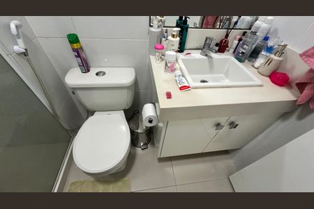 Apartamento à venda com 181m², 3 quartos e 2 vagas Apartamento à venda com 181m², 3 quartos e 2 vagasBanheiro Social