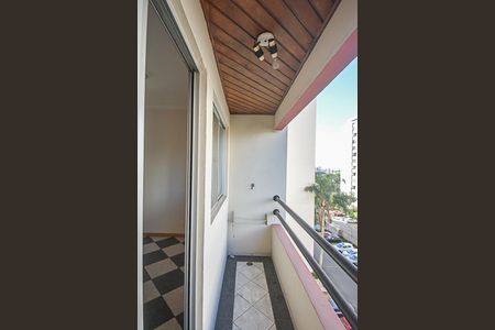 Apartamento para alugar com 65m², 3 quartos e 1 vaga Apartamento para alugar com 65m², 3 quartos e 1 vagaSacada da Sala