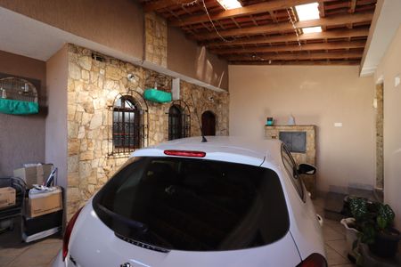 Casa à venda com 199m², 3 quartos e 2 vagasGaragem