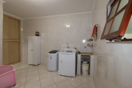 Casa à venda com 199m², 3 quartos e 2 vagasÁrea de Serviço