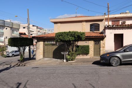 Casa à venda com 199m², 3 quartos e 2 vagasFachada