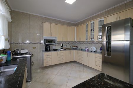 Casa à venda com 199m², 3 quartos e 2 vagasCozinha