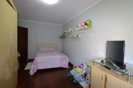 Casa à venda com 199m², 3 quartos e 2 vagasQuarto 2