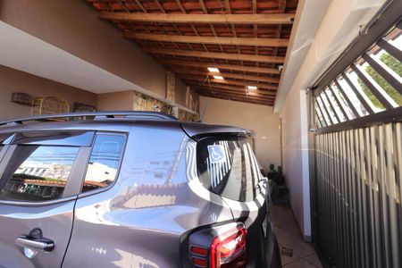 Casa à venda com 199m², 3 quartos e 2 vagasGaragem