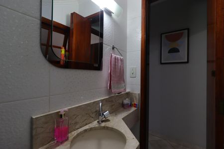 Casa à venda com 199m², 3 quartos e 2 vagasLavabo