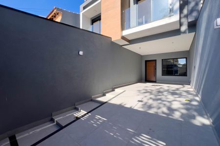Casa à venda com 192m², 4 quartos e 2 vagasGaragem