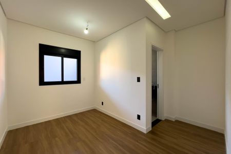 Casa à venda com 192m², 4 quartos e 2 vagasSuíte