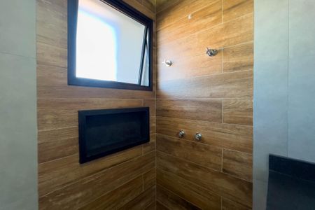 Casa à venda com 192m², 4 quartos e 2 vagasBanheiro da Suíte 2